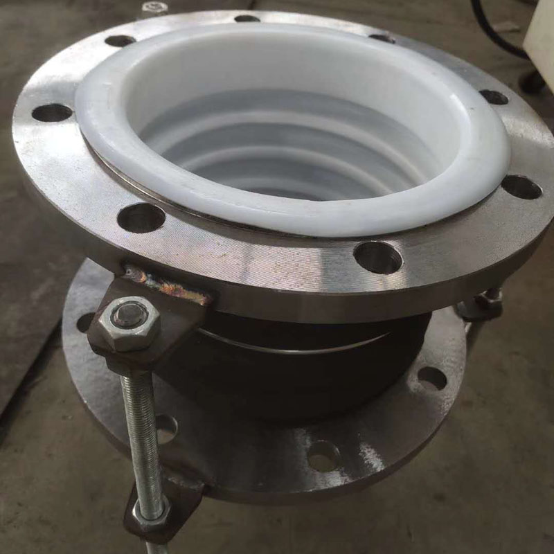 內襯（chèn）四（sì）氟補償器
